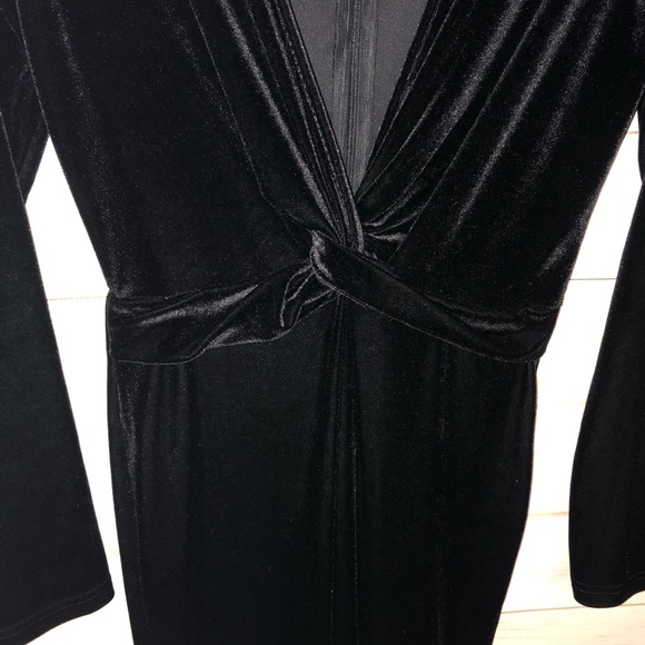 Black velvet jumpsuit - Picture 2 of 3